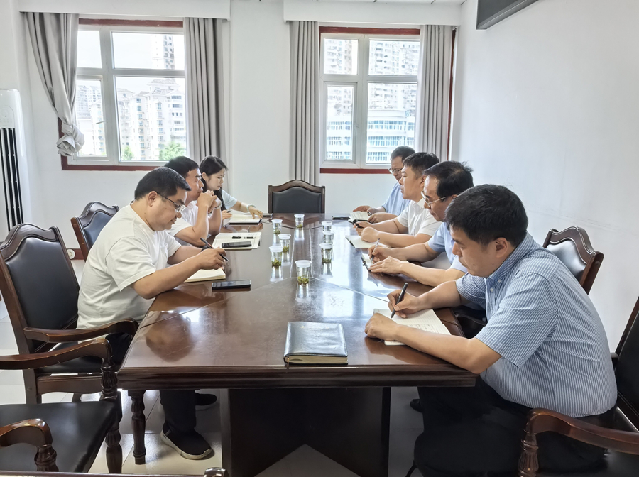 供水事業部領導拜訪凱里市人民政府副市長龍安平